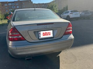 2006 Mercedes-Benz C-Класс 230 II (W203) Рестайлинг, серебристый, 650000 рублей, вид 5