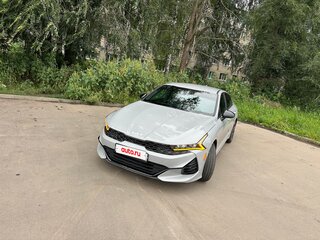 2021 Kia K5 III, серый, 2370000 рублей, вид 3