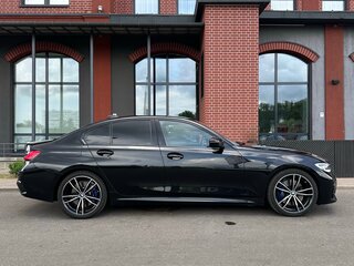 2019 BMW 3 серии 330d VII (G2x), чёрный, 3490000 рублей, вид 4