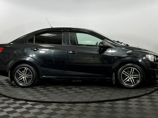 2014 Chevrolet Aveo II, чёрный, 600000 рублей, вид 5