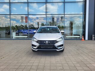 2026 Lada (ВАЗ) Vesta I Рестайлинг (NG), серебристый, 1755000 рублей, вид 2