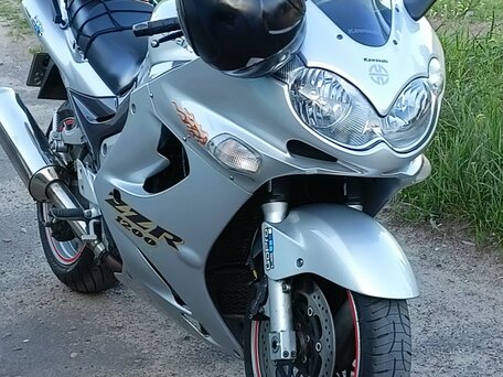 2002 Kawasaki ZZR 1200, серый, 363024 рублей, вид 2