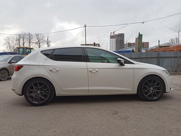 2013 SEAT Leon III, белый, 750000 рублей - вид 3