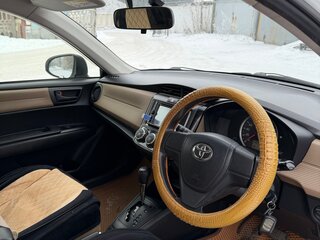 2013 Toyota Corolla Axio XI (E160, E170, E180), белый, 950000 рублей, вид 5