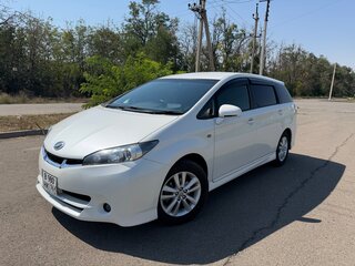 2009 Toyota Wish II, белый, 1349000 рублей, вид 2