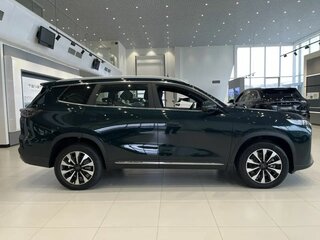 2026 Tenet T8, зелёный, 3099000 рублей, вид 4