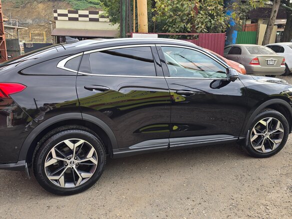 2023 Haval F7x I Рестайлинг, чёрный, 2500000 рублей - вид 3
