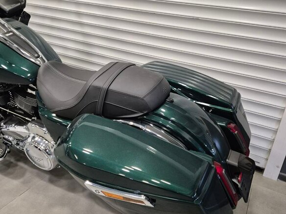 2024 Harley-Davidson Road Glide, зелёный, 3800000 рублей - вид 5