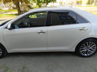 2016 Toyota Camry VII (XV50) Рестайлинг, белый, 2290000 рублей, вид 4