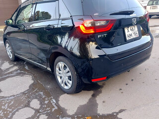 2021 Honda Fit IV, чёрный, 1650000 рублей, вид 4