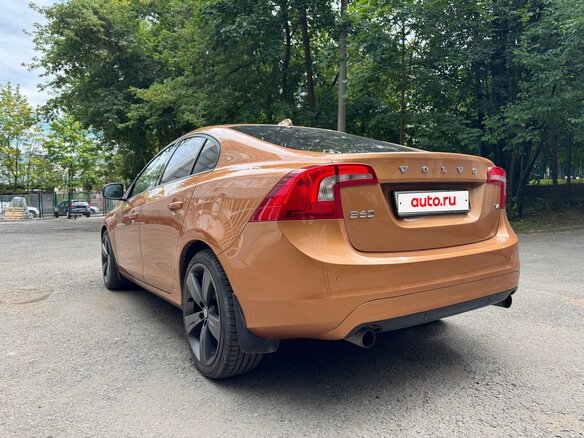 2013 Volvo S60 II Рестайлинг, оранжевый - вид 5