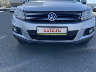 2011 Volkswagen Tiguan I Рестайлинг, серебристый, 1850000 рублей, вид 2