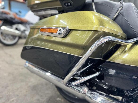 2018 Harley-Davidson Electra Glide, зелёный, 1690000 рублей - вид 14
