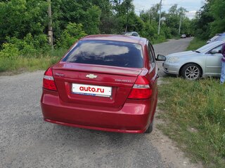 2010 Chevrolet Aveo I Рестайлинг, красный, 550000 рублей, вид 3