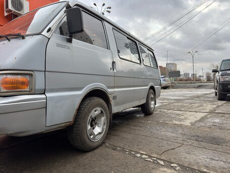 1996 Kia Besta, серебристый, 302000 рублей, вид 1