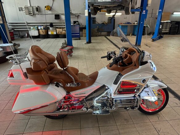 2013 Honda GL 1800 Gold Wing, белый, 2200000 рублей - вид 30