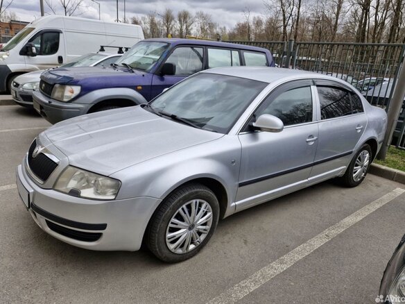 2008 Skoda Superb I Рестайлинг, серебристый, 650000 рублей