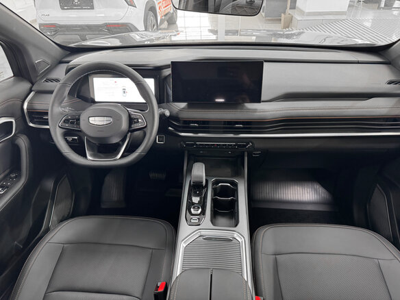 2026 Geely Okavango I Рестайлинг, серый, 4085990 рублей - вид 7