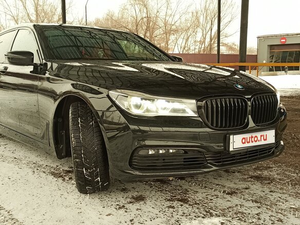 2017 BMW 7 серии Long 730Ld xDrive VI (G11/G12), чёрный, 3400000 рублей - вид 12