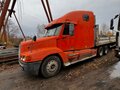 2002 Freightliner Century Class, оранжевый, 1100000 рублей - вид 4
