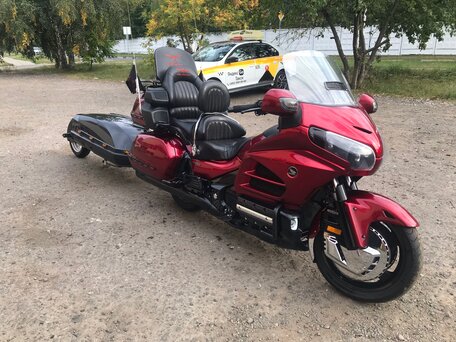 2013 Honda GL 1800 Gold Wing, красный, 1950000 рублей, вид 4