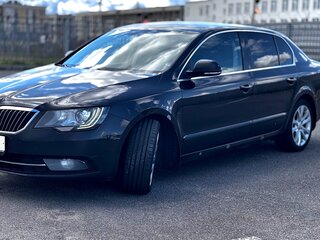 2013 Skoda Superb DSG II Рестайлинг, коричневый, 899000 рублей, вид 2