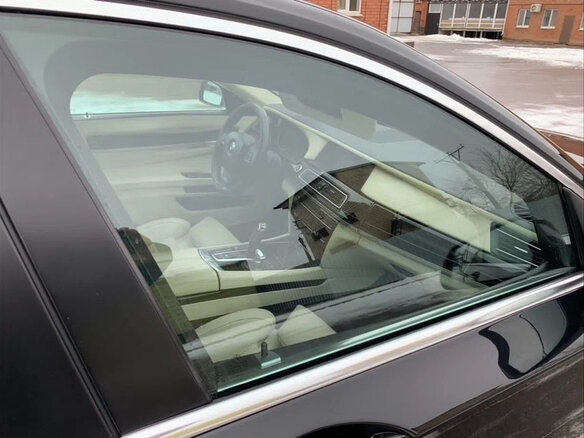 2011 BMW 7 серии 750i xDrive V (F01/F02/F04), чёрный, 2500000 рублей - вид 15