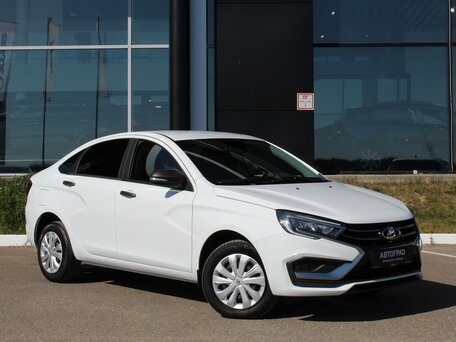 2024 Lada (ВАЗ) Vesta I Рестайлинг (NG), белый, 1170000 рублей, вид 3