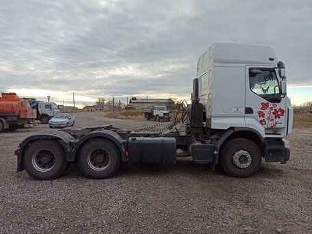 2010 Renault Premium, белый, 4500000 рублей, вид 2
