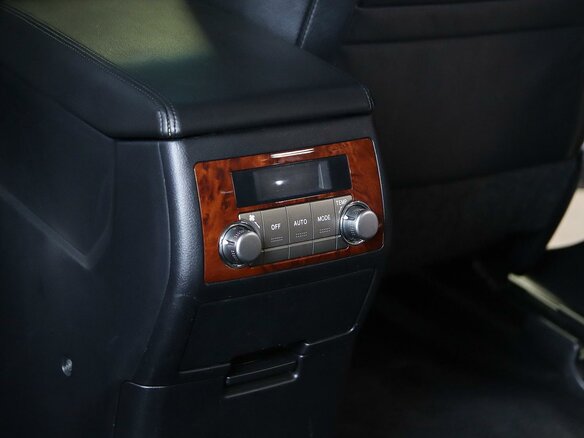 2013 Toyota Highlander II (XU40) Рестайлинг, чёрный - вид 11