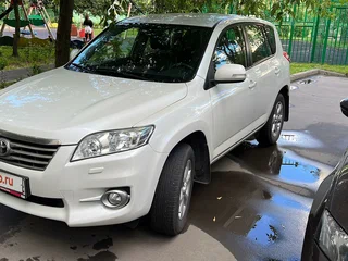 2011 Toyota RAV4 III (XA30) Рестайлинг, белый, 1350000 рублей, вид 4