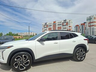 2024 Chevrolet Trax II, белый, 1880000 рублей, вид 2