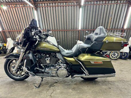 2018 Harley-Davidson Electra Glide, зелёный, 1690000 рублей, вид 4