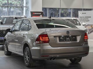 2019 Volkswagen Polo V Рестайлинг, бежевый, 1099000 рублей, вид 4