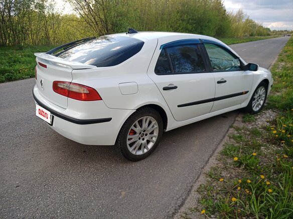 2001 Renault Laguna II, белый, 420000 рублей - вид 4