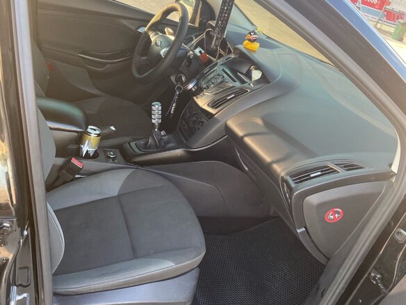 2011 Ford Focus III, чёрный, 680000 рублей - вид 4