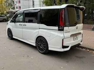 2018 Honda Stepwgn V Рестайлинг, белый, 2600000 рублей, вид 5