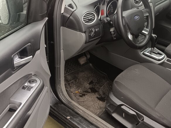 2011 Ford Focus II Рестайлинг, чёрный, 520000 рублей - вид 12