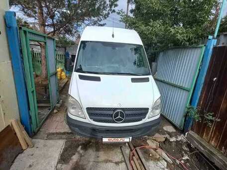 2008 Mercedes-Benz Фургон (4х2), белый, 1450000 рублей, вид 2