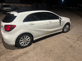 2014 Mercedes-Benz A-Класс 180 III (W176), белый, 1300000 рублей, вид 2