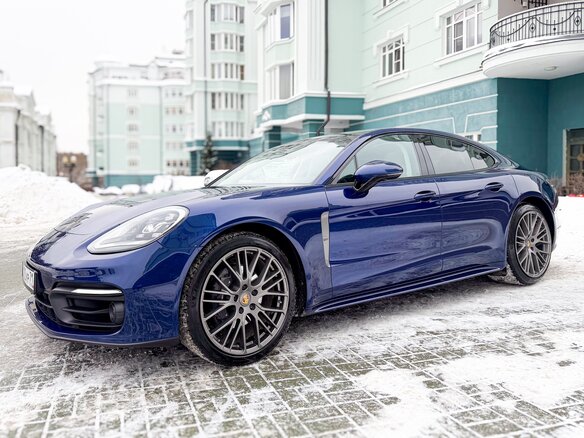 2022 Porsche Panamera 4 II Рестайлинг, синий, 12900000 рублей