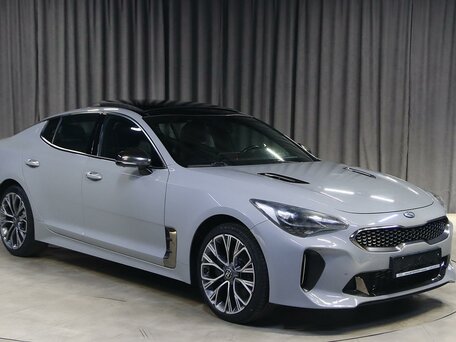 2019 Kia Stinger I, серебристый, 2449000 рублей, вид 3