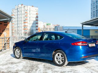 2017 Ford Fusion (North America) II Рестайлинг, синий, 1425000 рублей, вид 3