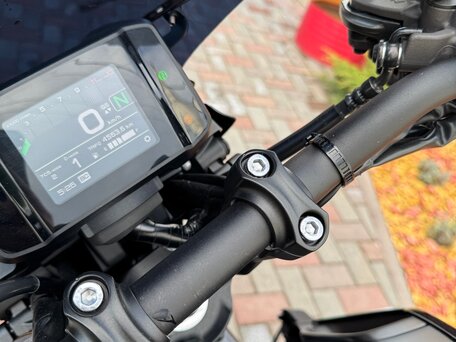 2021 Yamaha MT-09 (FZ-09), синий, 1370000 рублей, вид 5