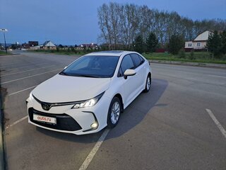 2020 Toyota Corolla XII (E210), белый, 1750000 рублей, вид 1