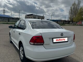 2014 Volkswagen Polo V, белый, 850000 рублей, вид 4