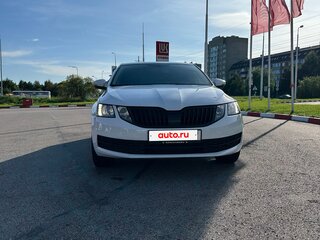 2018 Skoda Octavia III (A7) Рестайлинг, белый, 1550000 рублей, вид 2
