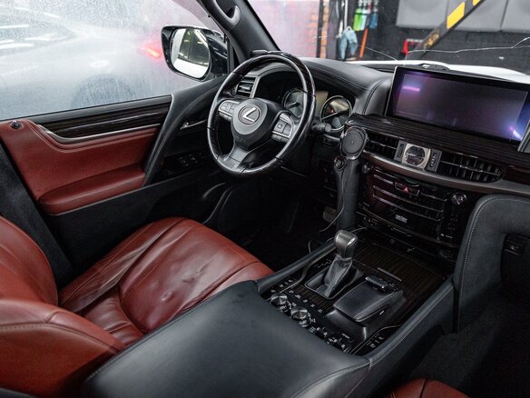 2019 Lexus LX 450d III Рестайлинг 2, белый, 9500000 рублей - вид 14