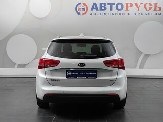 2018 Kia Ceed II Рестайлинг, белый, 1144000 рублей, вид 4