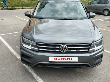 2019 Volkswagen Tiguan Allspace II, серый, 2390000 рублей, вид 2